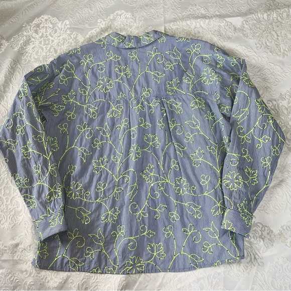 Maeve Clarissa Embroidered Sequined High Low Button Down Top Blue Striped Size 2 - Picture 4 of 9